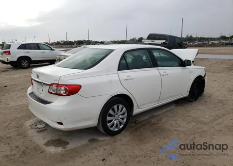 2012 Toyota Corolla Base z USA, uszkodzony, nr VIN 2T1BU4EE1CC916740